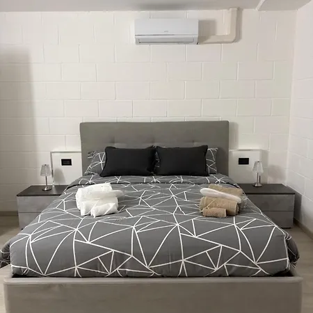 Tulipe House Apartament *